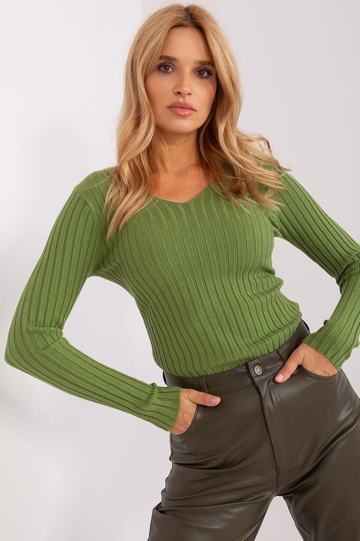 schmal geschnittener Pullover