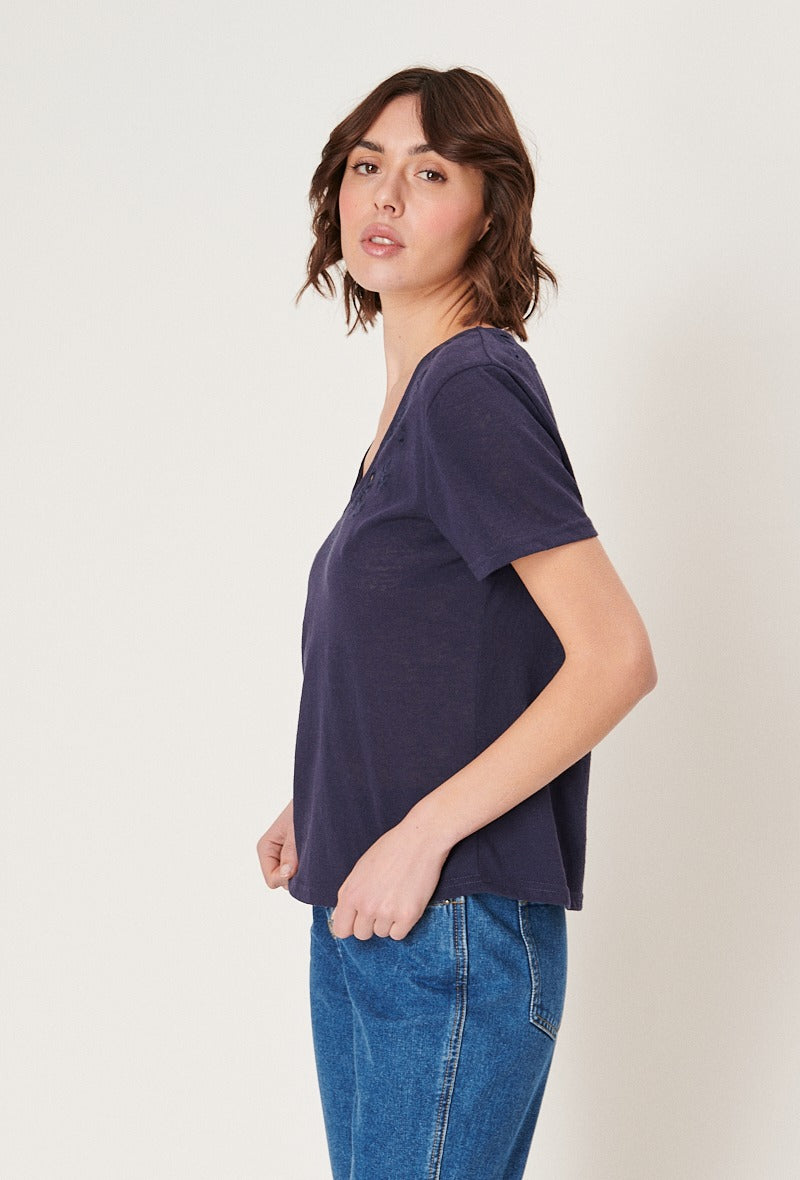 V-Neck Shirt mit Blumenmuster in marineblau kaufen I Damen Blusen